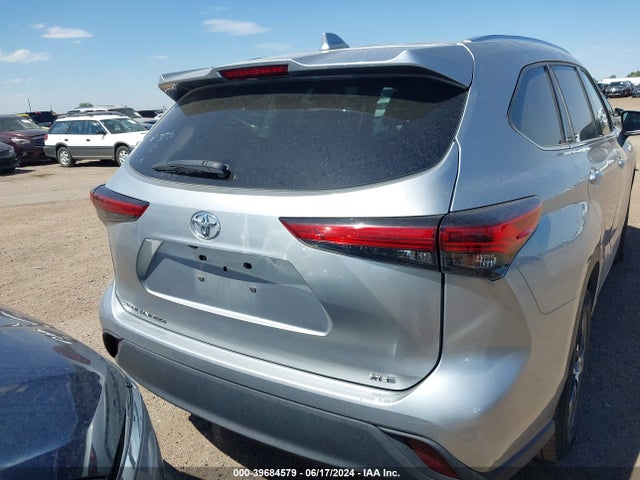 Toyota Highlander Xle 2021 5TDGZRAH7MS532779 Image 16