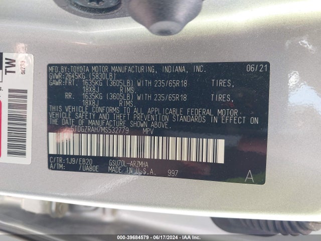 Toyota Highlander Xle 2021 5TDGZRAH7MS532779 Image 9