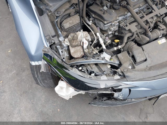 Toyota Corolla Hybrid Le 2021 JTDEAMDEXMJ019770 Image 19