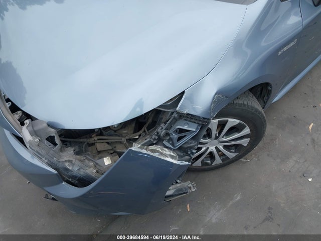 Toyota Corolla Hybrid Le 2021 JTDEAMDEXMJ019770 Image 6