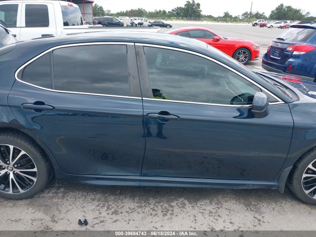Toyota CAMRY SE 2018 4T1B11HK2JU649693 Image 14