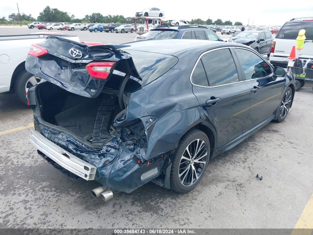 Toyota CAMRY SE 2018 4T1B11HK2JU649693 Image 4
