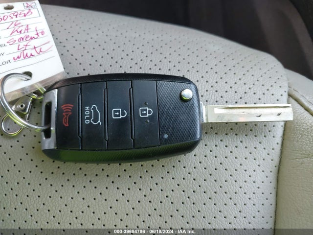 KIA Sorento 2.0t Ex 2016 5XYPH4A16GG122310 Image 11