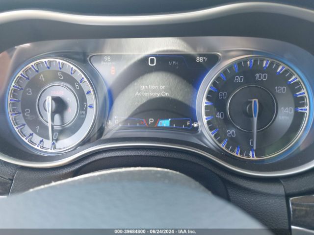 2C3CCAEG3FH807704 Chrysler 300C