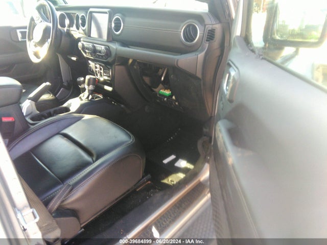 1C4HJXEG6MW554550 Jeep Wrangler Unlimited Sahara 4x4