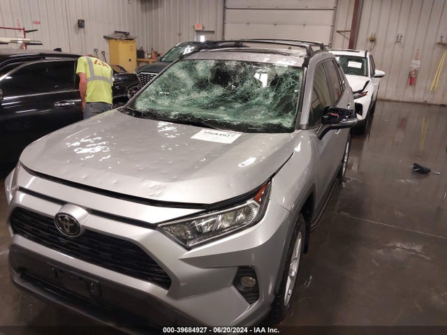 Toyota Rav4 Xle 2019 JTMP1RFV3KD037655 Image 6