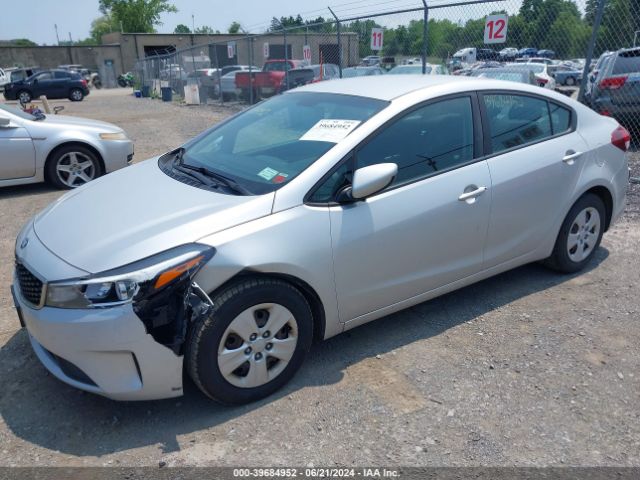 3KPFK4A7XHE107079 KIA FORTE LX