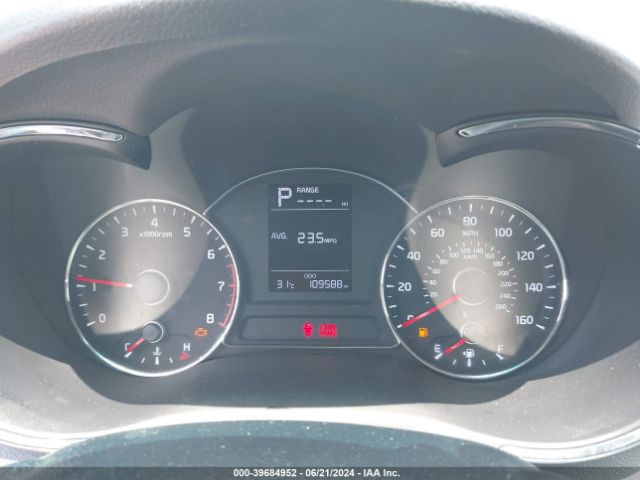 3KPFK4A7XHE107079 KIA FORTE LX