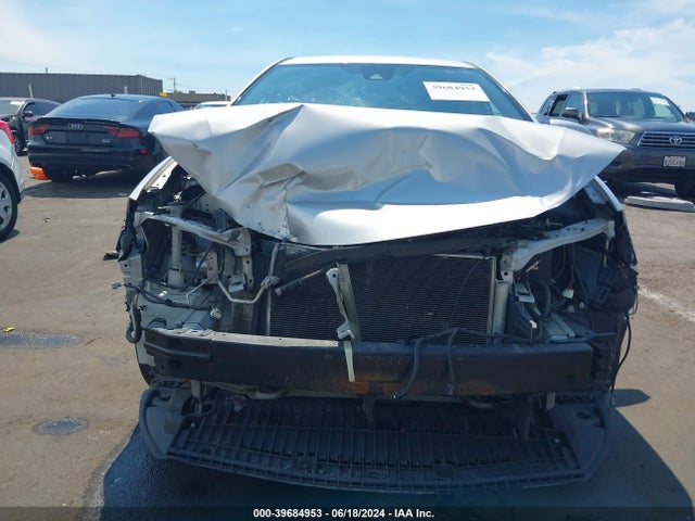 Toyota COROLLA SE 2019 5YFBURHE7KP892144 Image 6