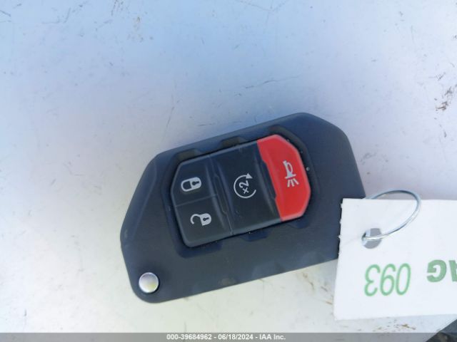 1C6HJTAG6LL119498 Jeep Gladiator Sport S 4x4