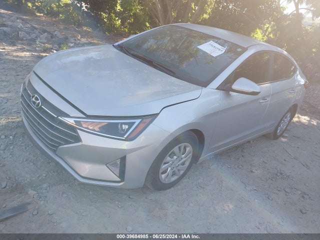 Hyundai ELANTRA SE 2019 5NPD74LF4KH413775 Image 2