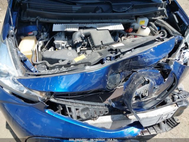 JTDZN3EU7FJ026586 Toyota Prius V Three