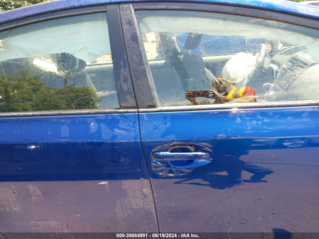 JTDZN3EU7FJ026586 Toyota Prius V Three