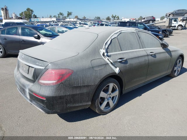 WDDZF4KB3JA461223 Mercedes-Benz E 300 4matic