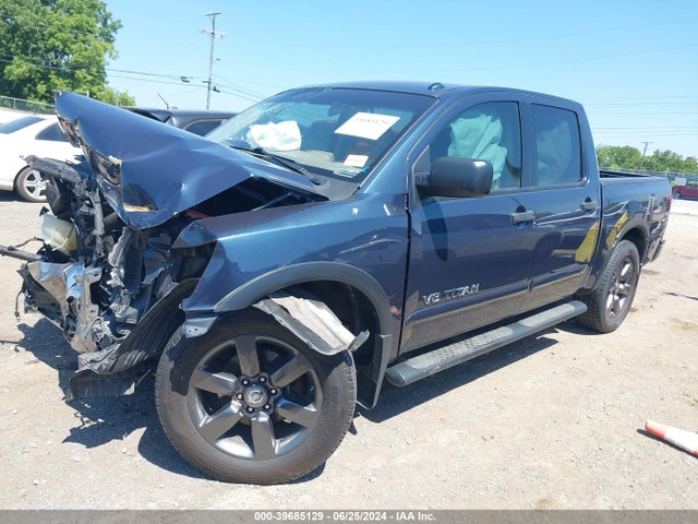 Nissan TITAN SV 2015 1N6BA0ED3FN511986 Image 2