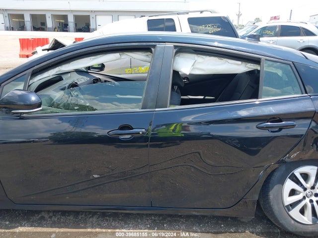 Toyota Prius Three 2016 JTDKARFU4G3008437 Image 14