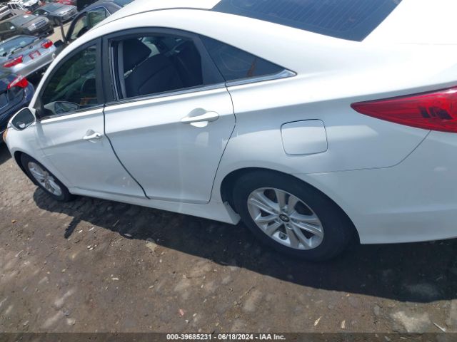 5NPEB4AC9EH836674 Hyundai SONATA GLS