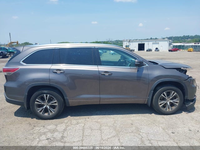 Toyota Highlander Xle V6 2016 5TDJKRFH7GS284685 Image 13