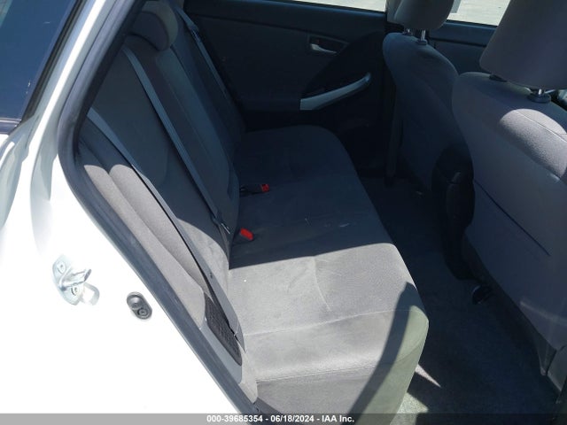 Toyota Prius Two 2015 JTDKN3DU9F0408823 Image 8