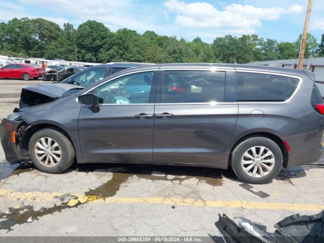 2C4RC1DG1HR743957 Chrysler Pacifica Touring