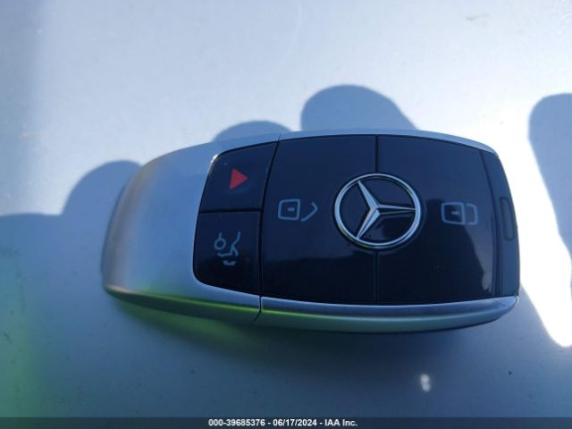 WDDZF4JBXKA593611 Mercedes-Benz E 300