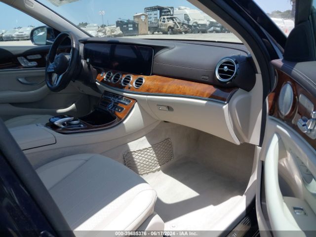 WDDZF4JBXKA593611 Mercedes-Benz E 300