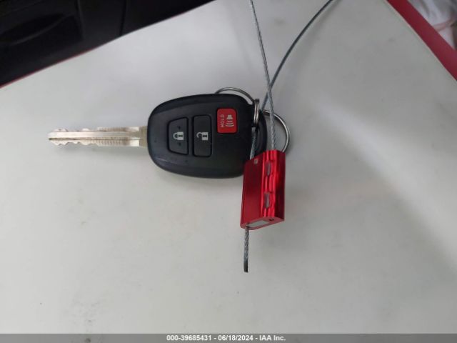 5TDZARFH5KS047109 Toyota Highlander Le