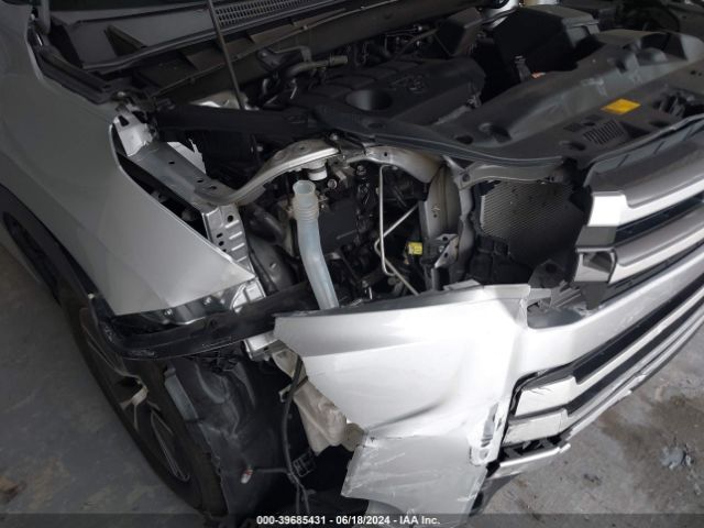 5TDZARFH5KS047109 Toyota Highlander Le