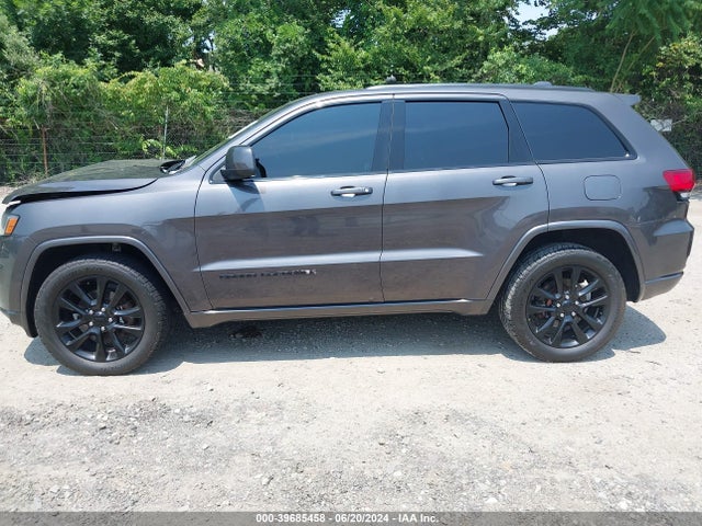 1C4RJFAG7JC227494 Jeep Grand Cherokee Altitude 4x4