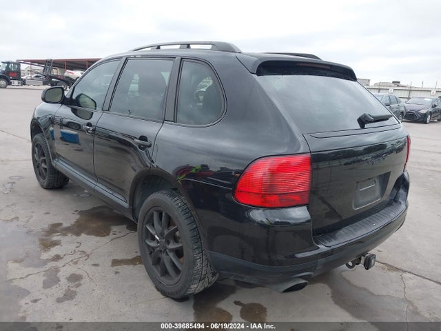 2005 PORSCHE CAYENNE WP1AB29P15LA62957 Photo 2