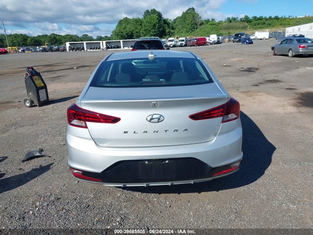 Hyundai ELANTRA SEL 2019 5NPD84LF7KH414674 Image 16