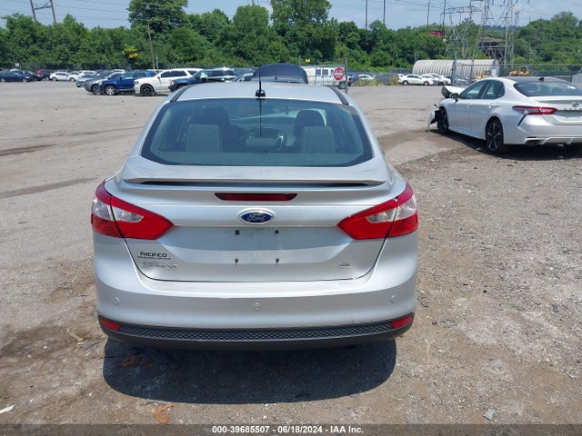 Ford FOCUS SE 2014 1FADP3F25EL424048 Image 16