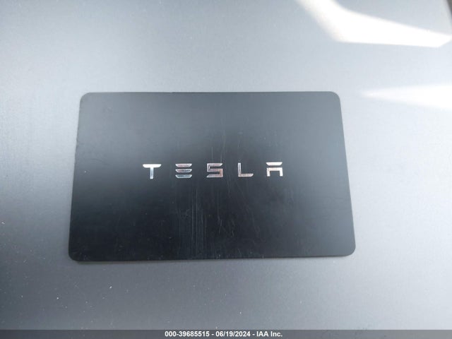 Tesla Model Y 2021 5YJYGDEE3MF151464 Image 24