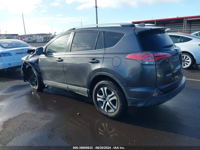 Toyota RAV4 LE 2016 JTMZFREV7GJ089326 Image 3