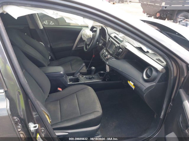 Toyota RAV4 LE 2016 JTMZFREV7GJ089326 Image 5