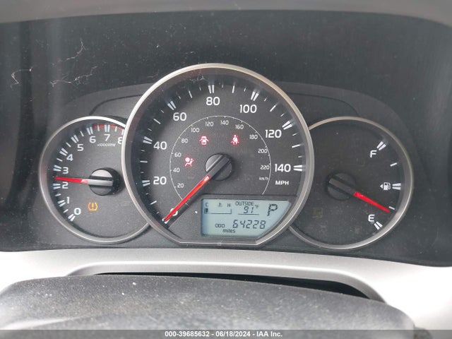 Toyota RAV4 LE 2016 JTMZFREV7GJ089326 Image 7