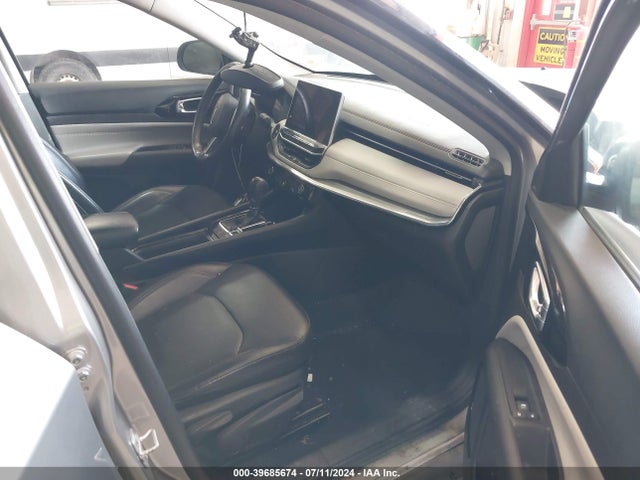 3C4NJDCB2NT184035 Jeep Compass Limited 4x4