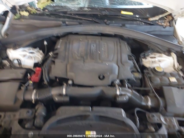 2017 JAGUAR F-PACE SADCJ2BV6HA489125 Photo 9