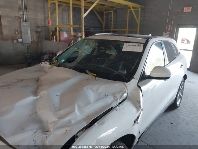 SADCJ2BV6HA489125 Jaguar F-pace 35t Premium
