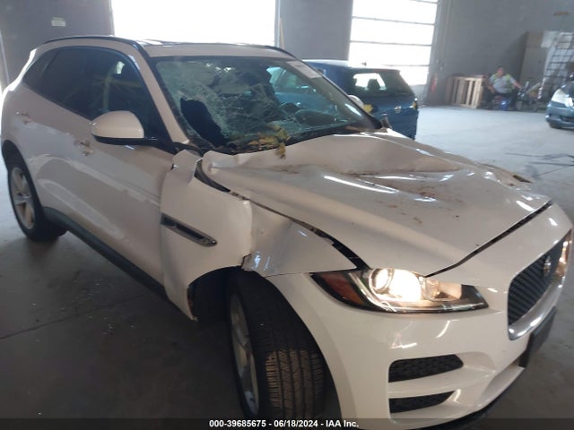 SADCJ2BV6HA489125 Jaguar F-pace 35t Premium