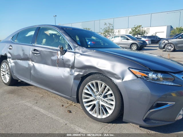 Lexus ES 350 2016 JTHBK1GG1G2217372 Image 19