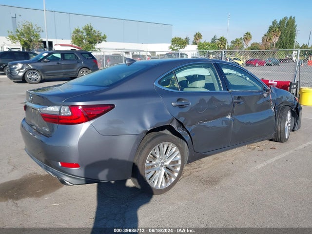 Lexus ES 350 2016 JTHBK1GG1G2217372 Image 4