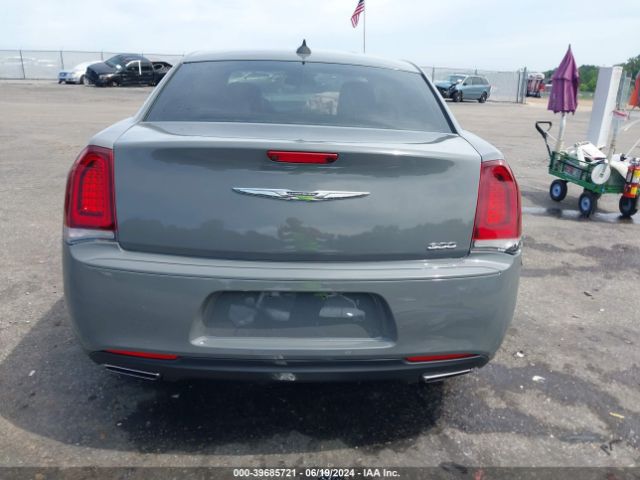 2C3CCABG1KH516570 Chrysler 300 300s