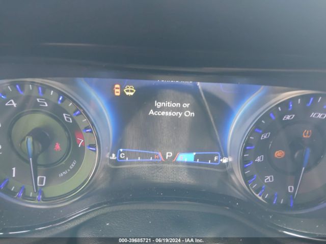 2C3CCABG1KH516570 Chrysler 300 300s