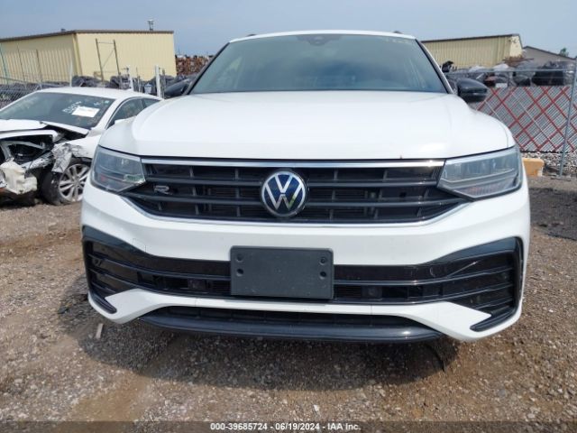 3VVCB7AX5NM034033 Volkswagen Tiguan 2.0t Se R-line Black