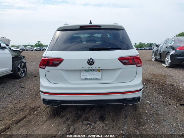 3VVCB7AX5NM034033 Volkswagen Tiguan 2.0t Se R-line Black