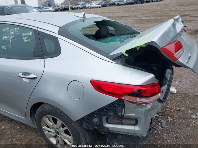 KIA Optima Lx 2018 5XXGT4L38JG207772 Image 13