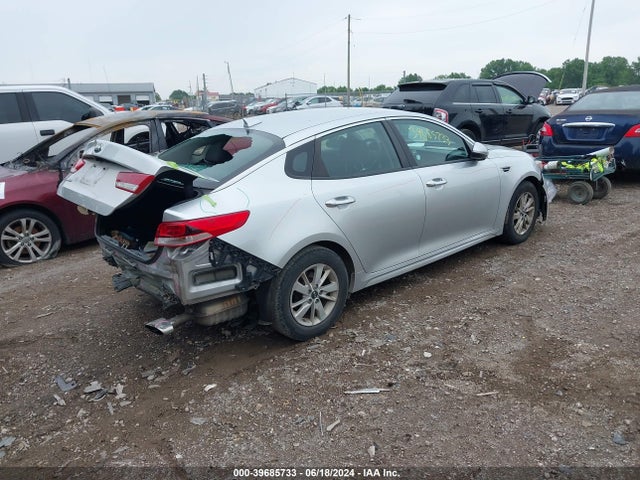 KIA Optima Lx 2018 5XXGT4L38JG207772 Image 4