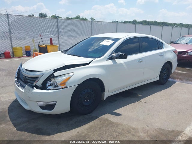 Nissan Altima 2.5 S 2015 1N4AL3AP2FC409526 Image 2