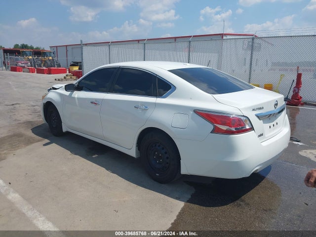 Nissan Altima 2.5 S 2015 1N4AL3AP2FC409526 Image 3